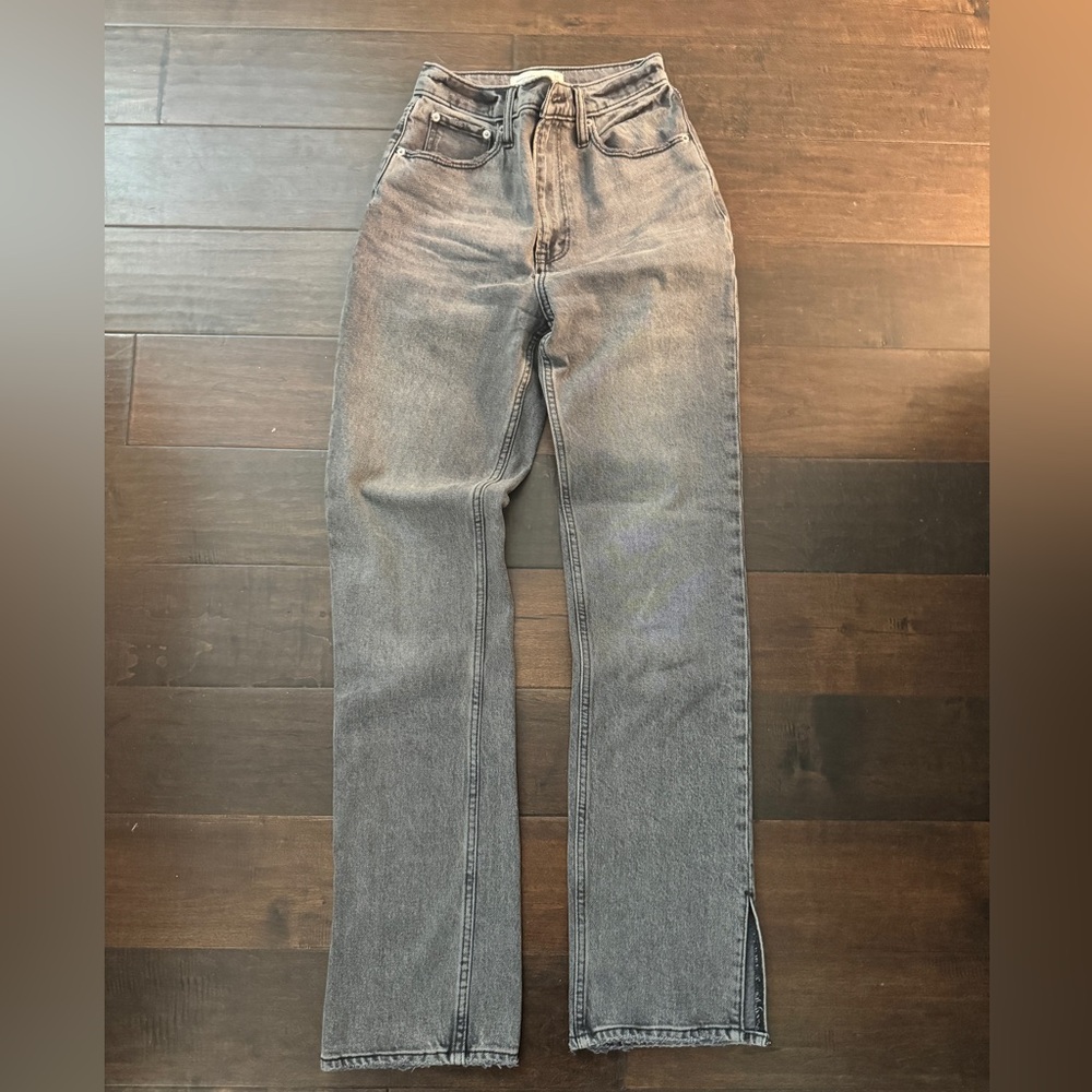Abercrombie 90s Straight Jeans - Ultra High Rise